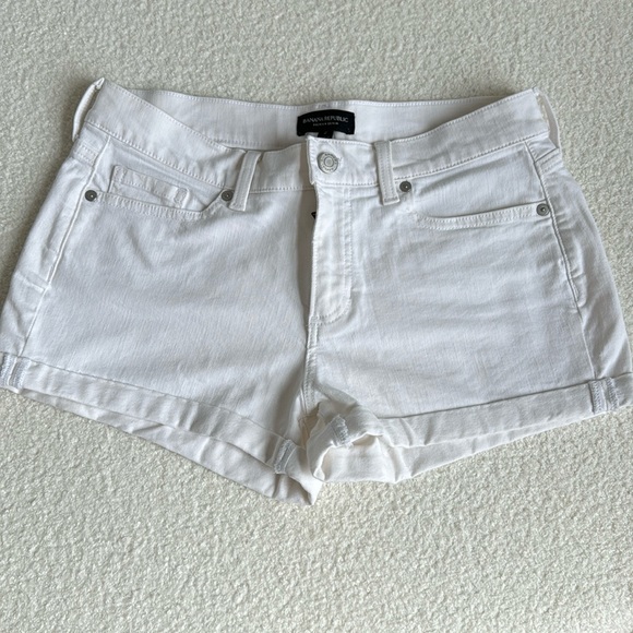 Banana Republic Pants - Banana republic white denim shorts